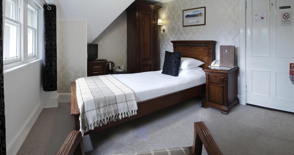 Invergarry Hotel Room photo